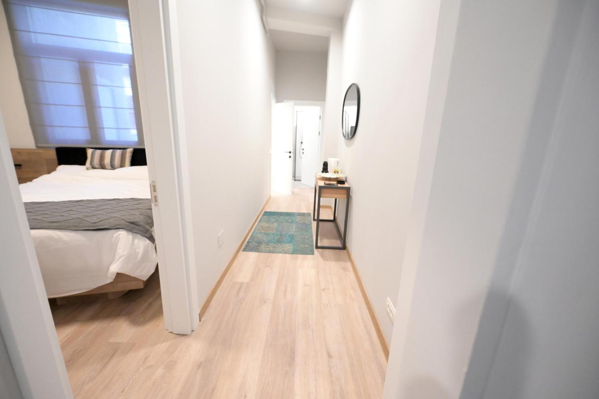 Umbrella Street Center Luxury 2 Bedroom Bucureşti Exterior foto