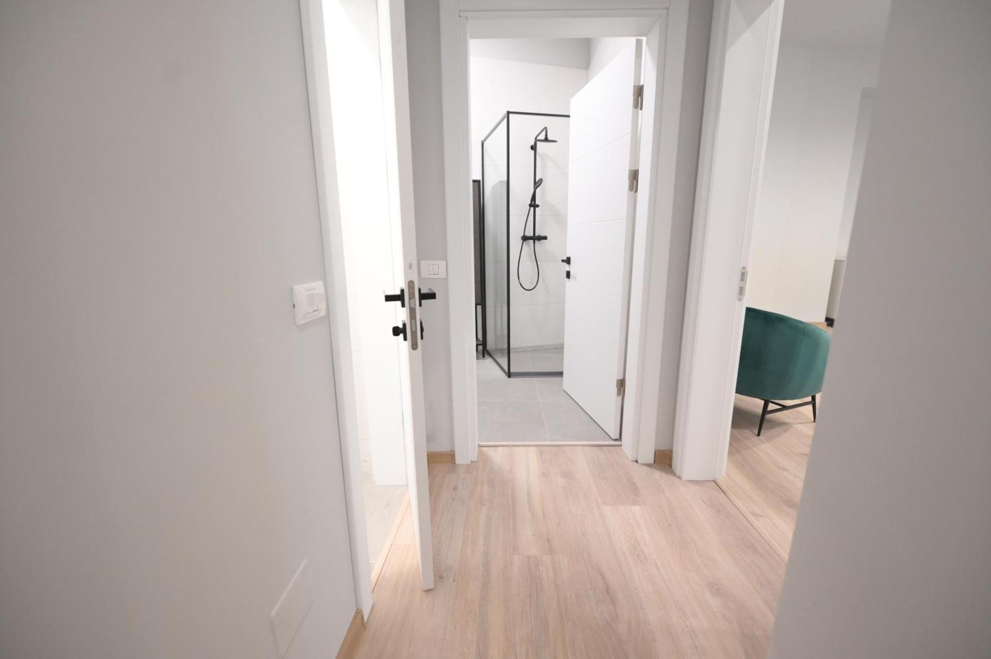 Umbrella Street Center Luxury 2 Bedroom Bucureşti Exterior foto