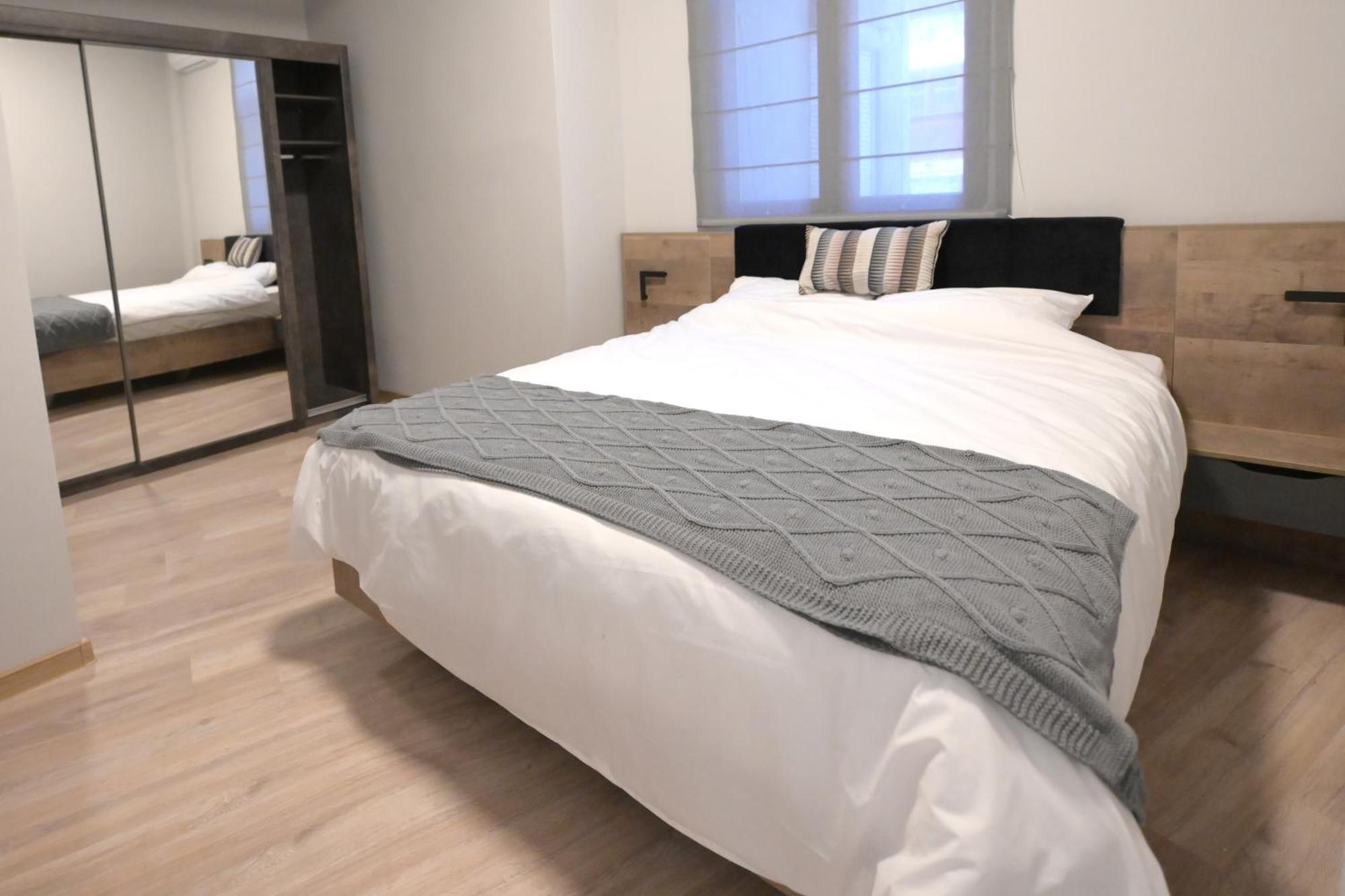 Umbrella Street Center Luxury 2 Bedroom Bucureşti Exterior foto