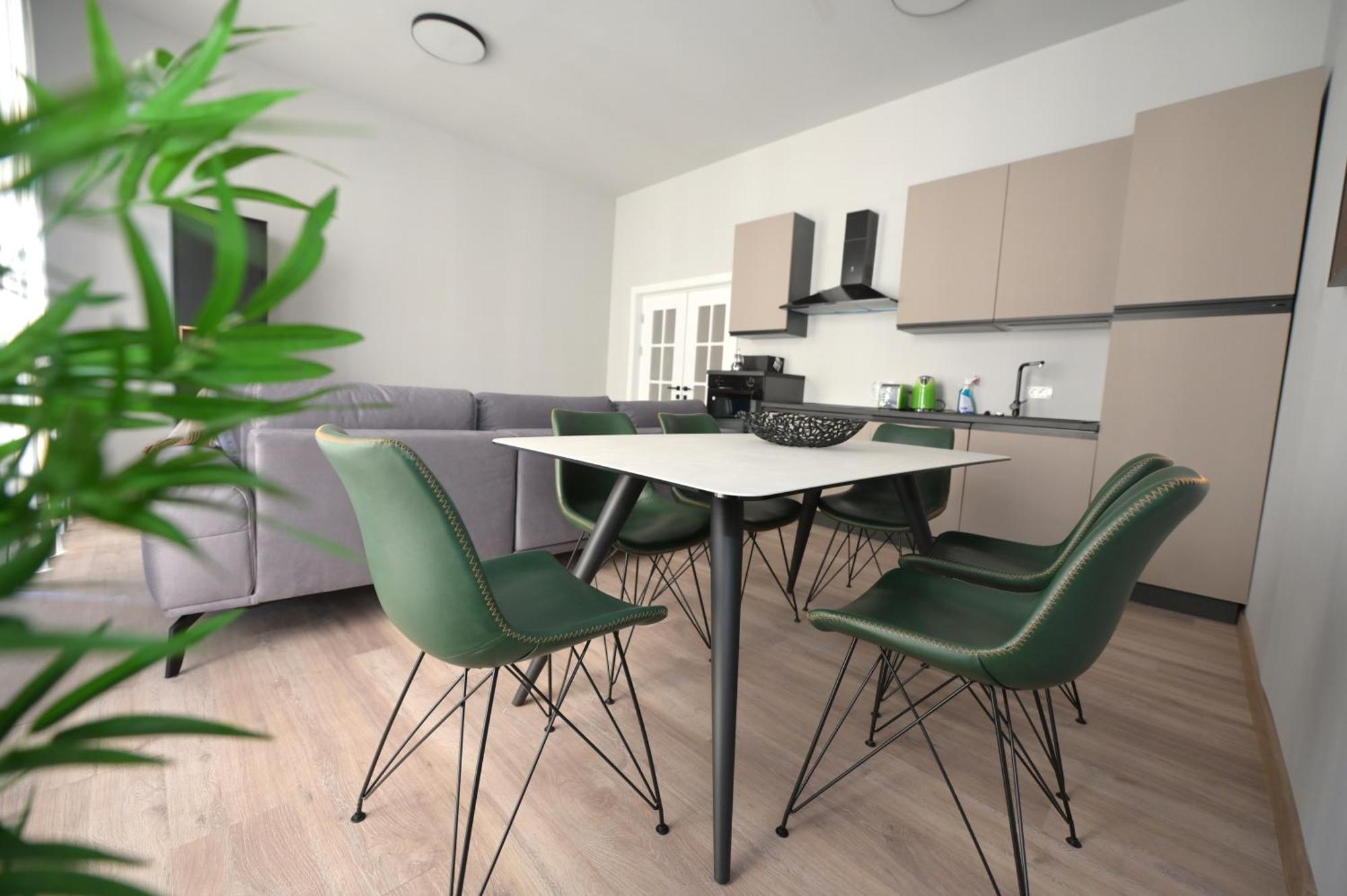 Umbrella Street Center Luxury 2 Bedroom Bucureşti Exterior foto